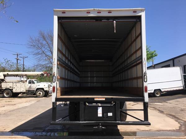 2015 International 4300 26 FT Box Truck LOW MILES 118, 964 MILES for sale in Arlington, KS – photo 6