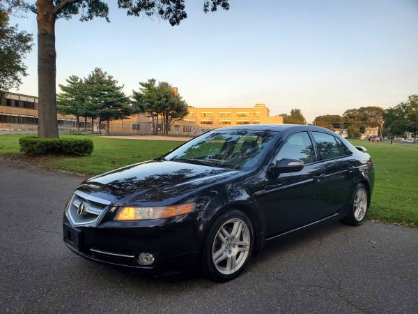 2008 ACURA TL - NAVIGATION AND BACK UP - RUNS GREAT - cars & for sale in Elmont, NY – photo 2