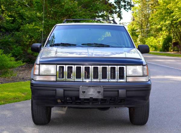 1995 Jeep Grand Cherokee Laredo 4dr 4WD SUV - - by for sale in Wilmington, NC – photo 2
