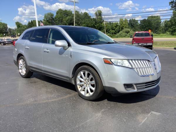 Low Mileage! 2010 Lincoln MKT! Loaded! Third Row! - cars & trucks -... for sale in Ortonville, MI – photo 7