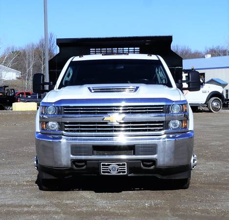 2017 Chevrolet 3500 HD - 9ft Dump Truck - 4WD 6 6L V8 Duramax for sale in Dassel, MN – photo 7