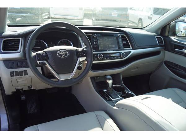 2016 Toyota Highlander XLE V6 for sale in Hurst, TX – photo 8