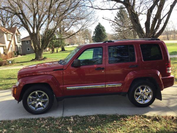 Red 2010 Jeep Liberty Limited 4X4 (114,000 Miles) - cars & trucks -... for sale in Dallas Center, IA – photo 16