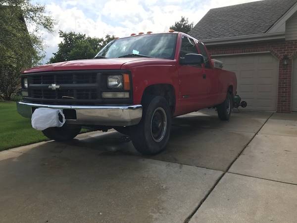 1997 Chevy C2500 HD Turbo-Diesel Extended Cab Pickup for sale in New Lenox, IL – photo 3