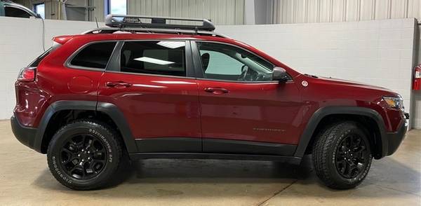 2019 Jeep Cherokee Trailhawk 4WD - - by dealer for sale in Coopersville, MI – photo 7