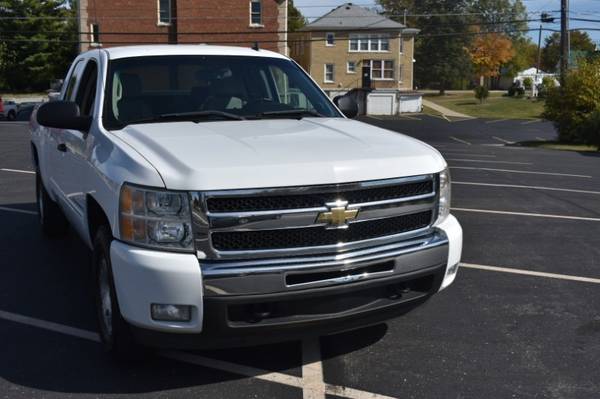 2011 Chevrolet Silverado 1500 LT Ext. Cab Long Box 4WD for sale in Osgood, IN – photo 3