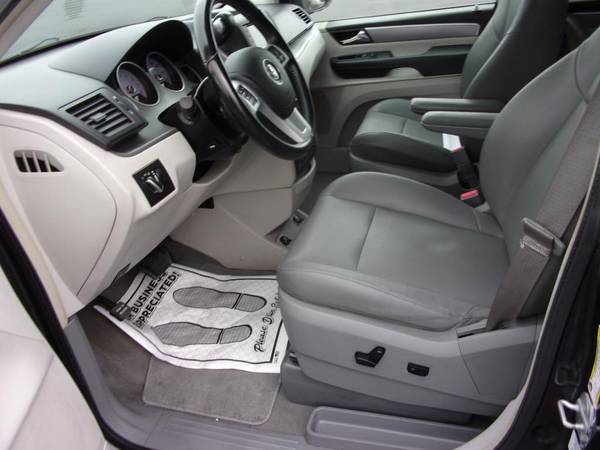 2012 Volkswagen Routan SE - cars & trucks - by dealer - vehicle... for sale in Idaho Falls, ID – photo 9