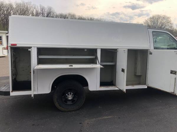 2005 Chevrolet Express Cutaway Work Van Ready for Work - cars & for sale in Stockholm, WI – photo 6