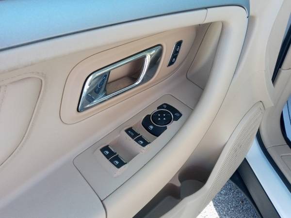 2014 Ford Taurus SEL sedan White Platinum Metallic Tri-Coat - cars & for sale in Columbus, OH – photo 12
