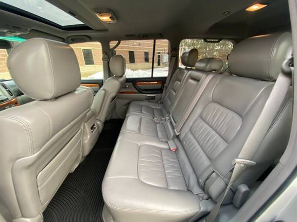 2006 Lexus LX 470: 4WD DESIRABLE 3rd Row Seating SUNROOF C for sale in Madison, WI – photo 18