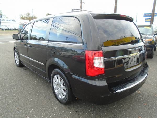 2014 Chrysler Town & Country 4dr Wgn Touring - cars & trucks - by... for sale in Lumberton, NJ – photo 4