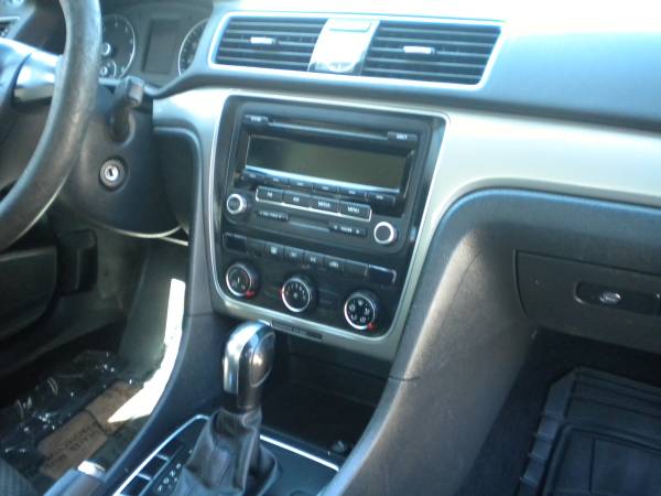 2013 Volkswagen Passat Sedan hands free phone 1 year warranty for sale in Hampstead, NH – photo 13