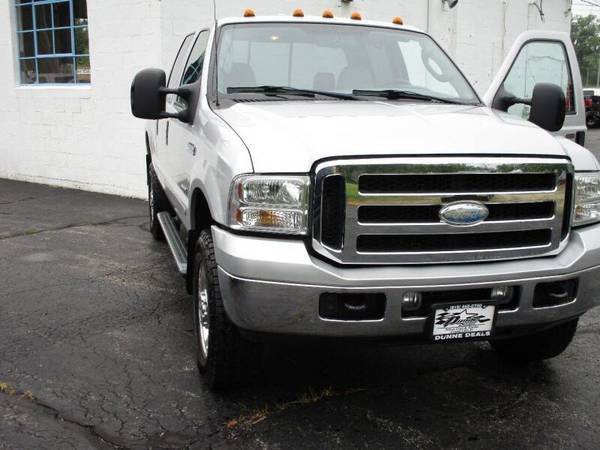 2006 Ford F-350 Super Duty Lariat 4dr SB One Owner ON SALE We Finance for sale in Crystal Lake, IL – photo 5
