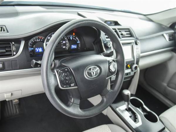 2014 Toyota Camry LE Sedan 4D sedan Black - FINANCE ONLINE for sale in Atlanta, TN – photo 2