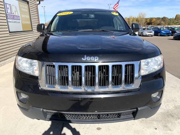 2011 Jeep Grand Cherokee 4WD 4dr 70th Anniversary - cars & trucks -... for sale in Chesaning, MI – photo 2