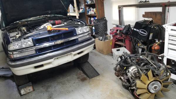 2001 Chevrolet S10 Blazer 2wd 4dr NO RUST - cars & trucks - by owner... for sale in Hollywood, MD – photo 3