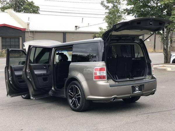 2014 FORD FLEX SEL LOADED JUST SERVICED 2-OWNER BRAND NEW TIRES -... for sale in Portland, CA – photo 24