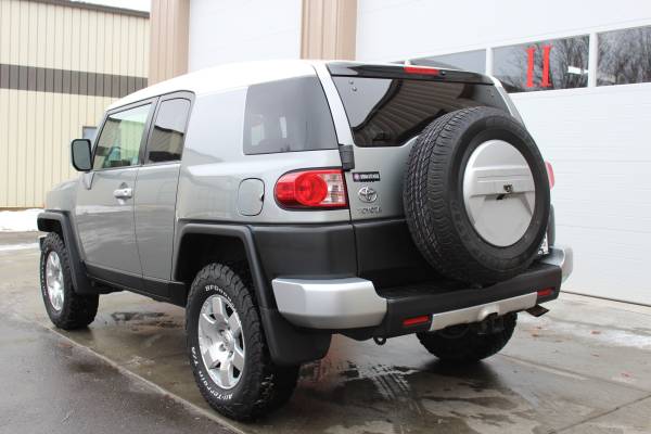 2010 Toyota FJ Cruiser 4x4! Only 97k! 349 Per Month for sale in Fitchburg, WI – photo 10