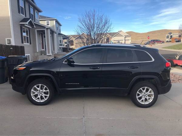 2014 Jeep Cherokee - cars & trucks - by owner - vehicle automotive... for sale in Cheyenne, WY – photo 2