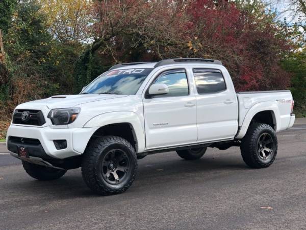 2015 Toyota Tacoma V6 4x4 4dr Double Cab 5.0 ft , 2016,2017,2018 -... for sale in Gladstone, WA – photo 5