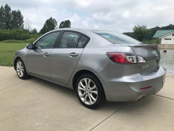 2011 Mazda 3 Sedan Gran Sport - Leather, Moonroof, Alloys!!! for sale in West Chester, OH – photo 4