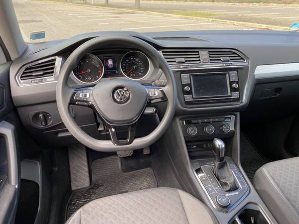 ** 2018 Volkswagen Tiguan Excellent Condition! * Drive Today! * -... for sale in East Northport, NY – photo 14