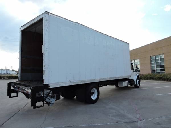 2013 FREIGHTLINER M2 26 FOOT W/CUMMINS with for sale in Grand Prairie, TX – photo 12