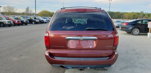 AFFORDABLE!! 2007 Chrysler Town & Country LWB for sale in Chesaning, MI – photo 5