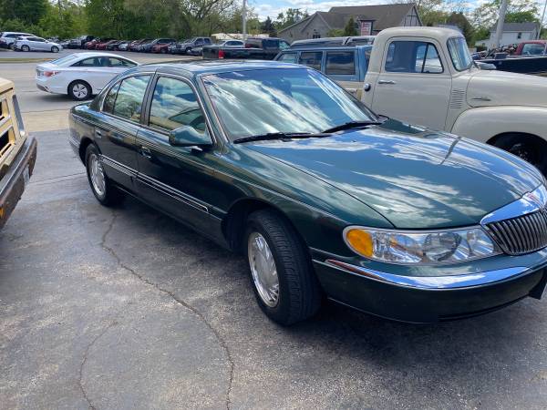 1998 Lincoln Continental v8, 93k for sale in West Chicago, IL – photo 2
