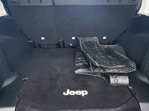 2017 Jeep Wrangler Unlimited Sport S Sport Utility 4D suv Gray - -... for sale in Catskill, NY – photo 23
