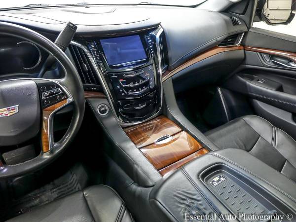2016 Cadillac Escalade ESV Premium 4WD - GET APPROVED for sale in CRESTWOOD, IL – photo 19