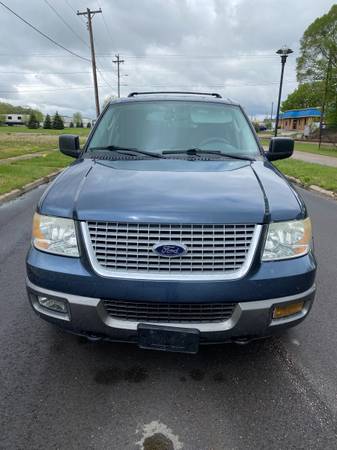 2004 Ford Expedition XLT 4X4 - - by dealer - vehicle for sale in Beloit, WI – photo 3
