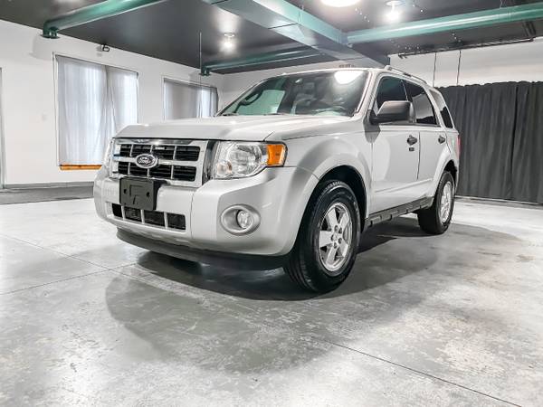 2012 Ford Escape 4WD 4dr XLT - - by dealer - vehicle for sale in Ontario, NY – photo 4