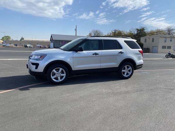 2018 Ford Explorer 4WD - - by dealer - vehicle for sale in Wenatchee, WA – photo 2