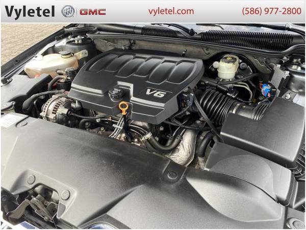 2011 Buick Lucerne sedan 4dr Sdn CXL - Buick Cyber Gray Metallic for sale in Sterling Heights, MI – photo 8