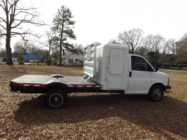2010 CHEVY G4500 DIESEL, CUSTOM HAULER WITH SLEEPER ONLY59K for sale in Experiment, AL – photo 8