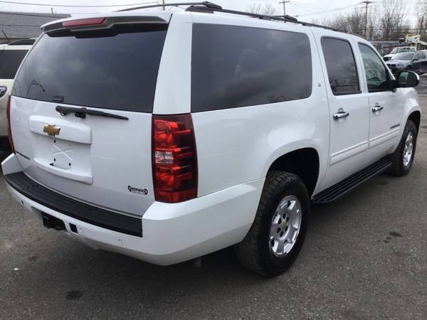 2012 Chevrolet Suburban LT 1500 4x4 4dr SUV - - by for sale in Buffalo, NY – photo 4