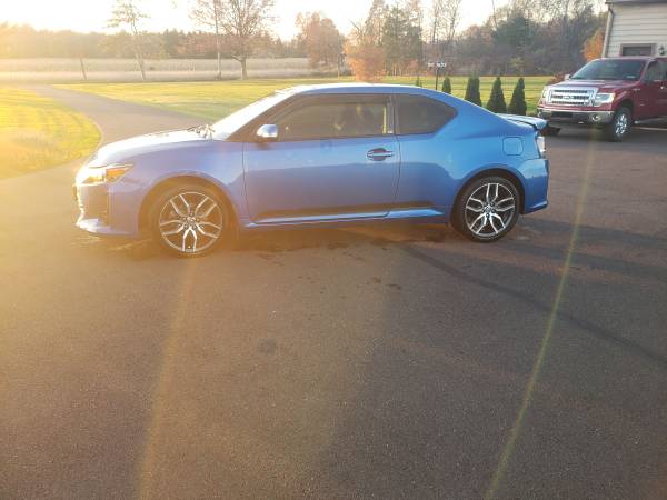 2015 Scion tc - cars & trucks - by owner - vehicle automotive sale for sale in Sellersville, PA – photo 2