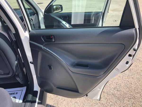 2004 Low Mile Pontiac Vibe - cars & trucks - by dealer - vehicle... for sale in Yorkville, IL – photo 15
