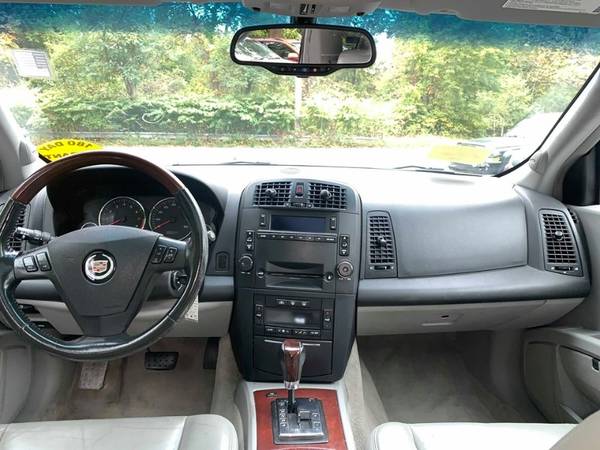 2005 Cadillac SRX V6 LOW MILEAGE ( 6 MONTHS WARRANTY ) for sale in North Chelmsford, MA – photo 9