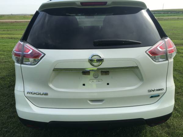 2014 Nissan Rogue SV for sale in Hague, ND – photo 4