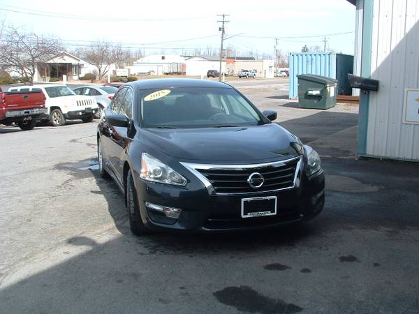 2015 Nissian Altima S - - by dealer - vehicle for sale in Weedsport, NY – photo 3