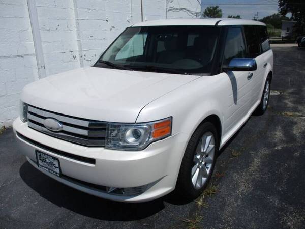 2012 Ford Flex Limited 4dr Crossover - Low Miles - We Finance - cars... for sale in Crystal Lake, IL – photo 3