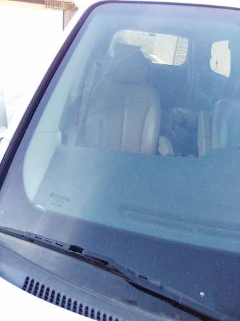 2007 Hyundai Entourage Minivan Leather Interior Fully Loaded - cars for sale in Johnston, IA – photo 10