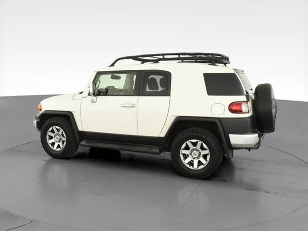 2014 Toyota FJ Cruiser Sport Utility 2D suv White - FINANCE ONLINE -... for sale in Brooklyn, NY – photo 6