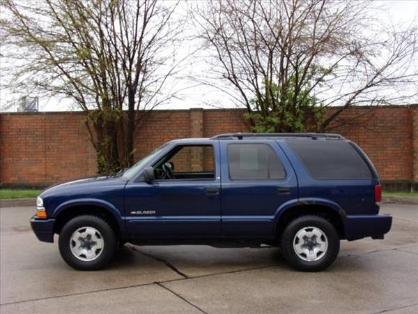 2002 CHEVY BLAZER 2500 - - by dealer - vehicle for sale in Madison Heights, MI – photo 3