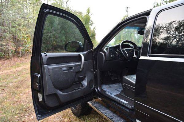 2010 Chevrolet Chevy Silverado 1500 Crew Cab LT Pickup 4D 5 3/4 ft... for sale in Colonial Heights, VA – photo 9