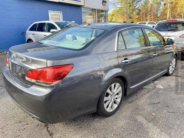 2011 Toyota Avalon Limited One Owner Limited for sale in Manchester, NH – photo 20