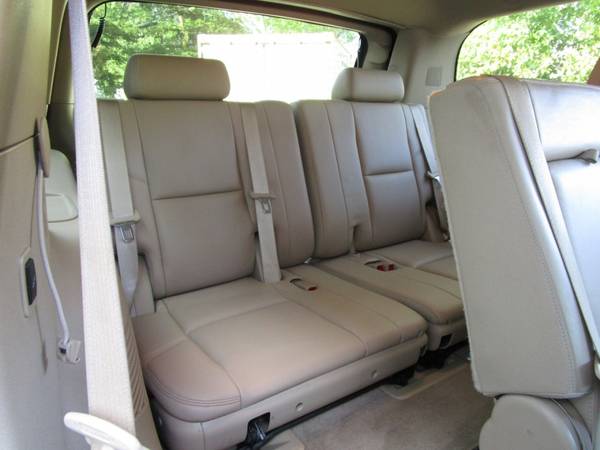 2012 Cadillac ESCALADE - NAVI - REAR CAMERA - 8 SEATER - DVD for sale in Sacramento , CA – photo 17