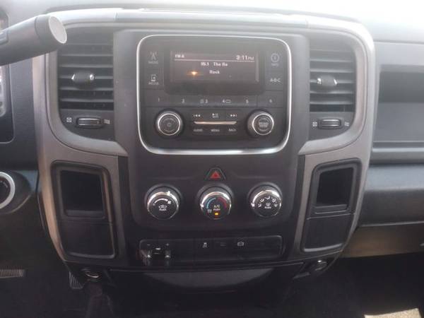 2018 Ram 3500 Crew Cab - Financing Available! - cars & trucks - by... for sale in Wichita, KS – photo 14